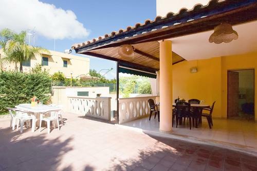 Holiday Villa Torre Dell'orso M566