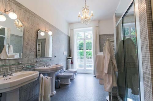 Stresa Villa Sleeps 16 Pool Air Con Wifi