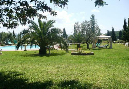 Suvereto Apartment Sleeps 4 T241728
