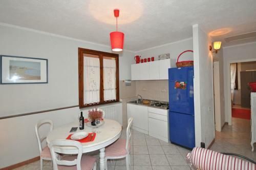 Suvereto Apartment Sleeps 4 T241728