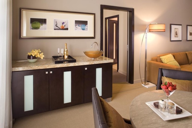 Sunset Marquis Hotel And Villas