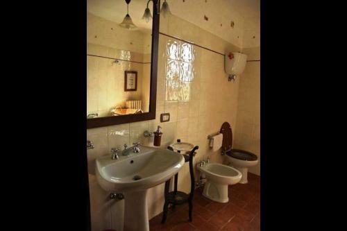 San Gimignanello Apartment Sleeps 9 Pool Wifi