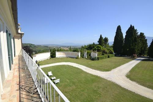 Spoleto Villa Sleeps 23 Pool Air Con Wifi