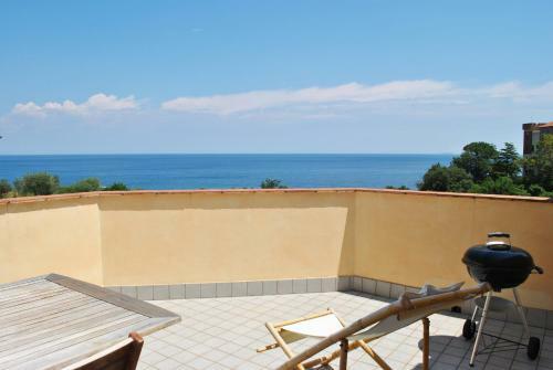 Luxury Design Villas With Pool And Sea View