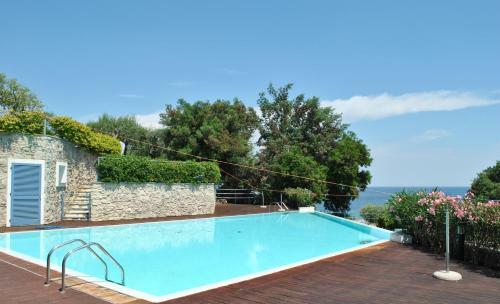 Luxury Design Villas With Pool And Sea View