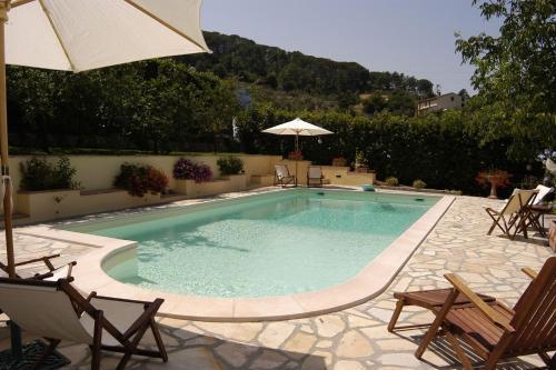 Scandicci Villa Sleeps 8 Pool Air Con Wifi