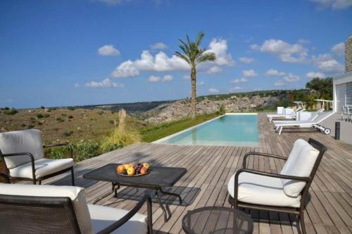 Scicli Villa Sleeps 10 Pool Air Con Wifi