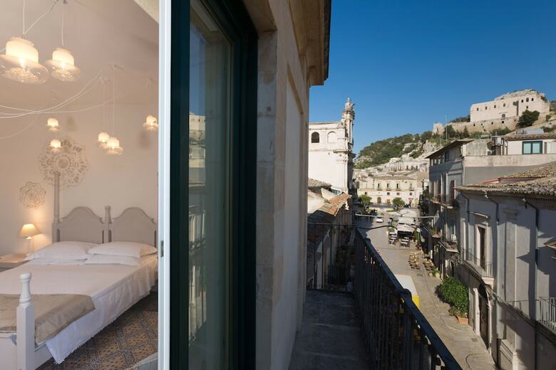 Bed & Breakfast Palazzo Conti Camere & Suites