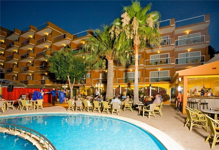 Aparthotel Paguera Beach