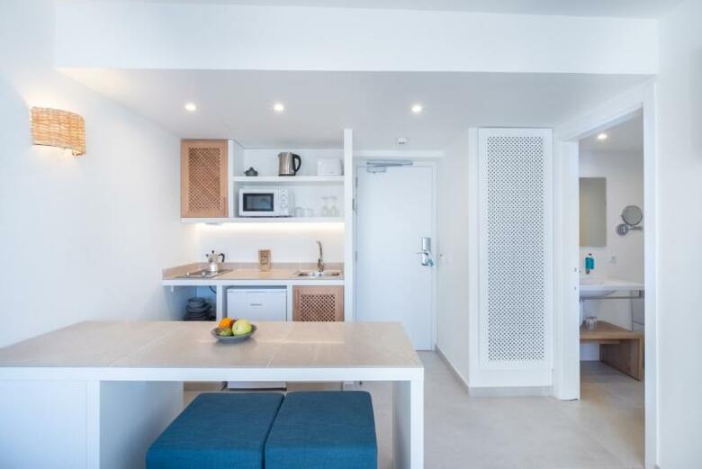 Apartamentos Carema Beach Menorca