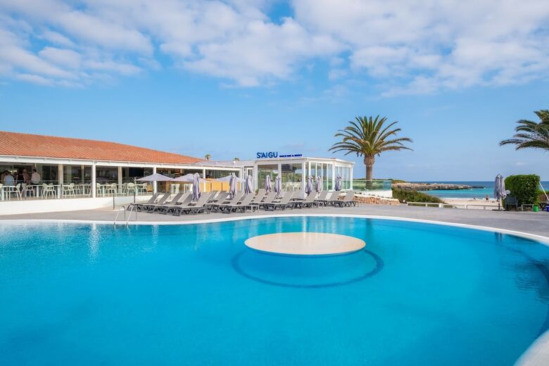 Apartamentos Carema Beach Menorca