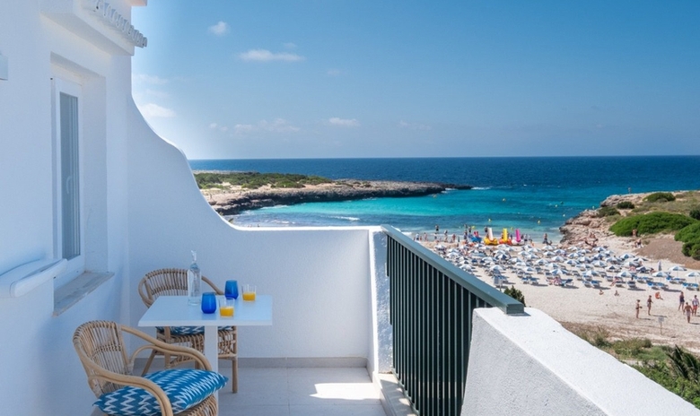 Apartamentos Carema Beach Menorca