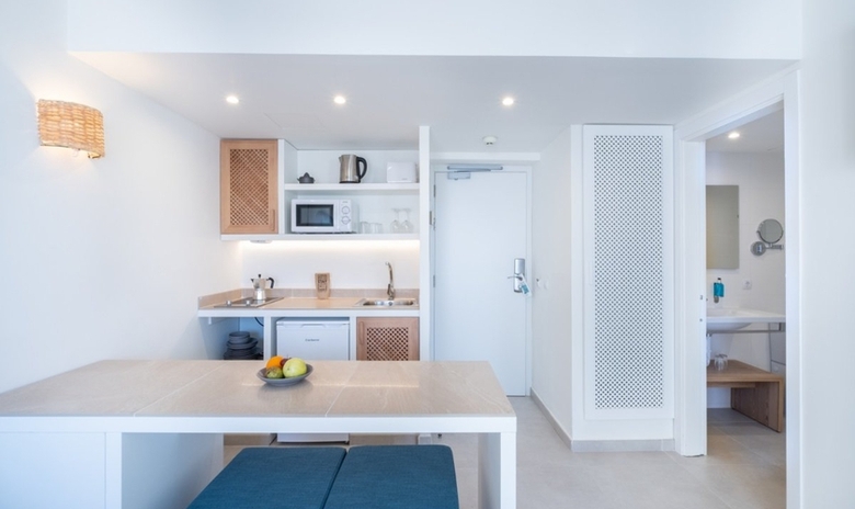 Apartamentos Carema Beach Menorca