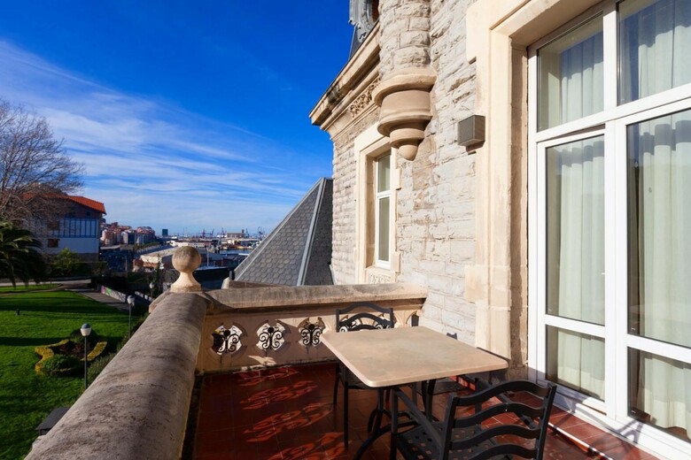 Hotel Urh Palacio De Oriol