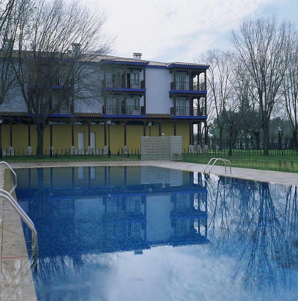 Hotel Parador De Manzanares