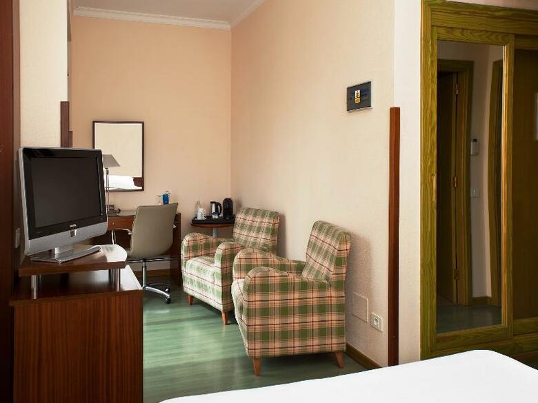 Hotel NH Las Palmas Playa Las Canteras