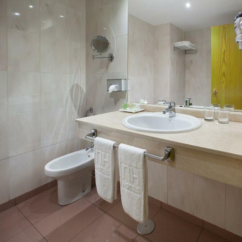 Hotel NH Las Palmas Playa Las Canteras