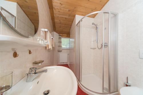 Hostal Kedul Alpine Lodge