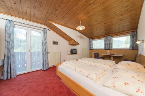 Hostal Kedul Alpine Lodge