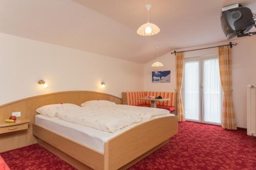 Hostal Kedul Alpine Lodge