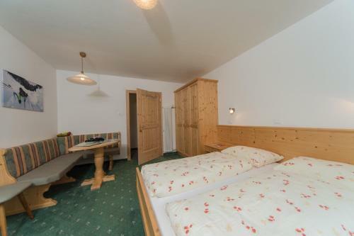 Apartments Wolly