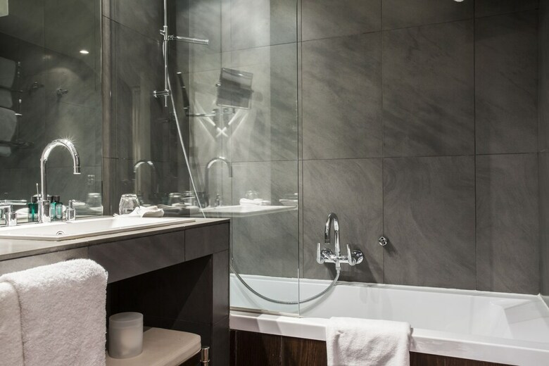 Hotel Du Petit Moulin