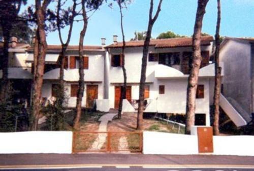 Apartment In Rosolina Mare 24924