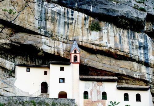 Hostal C� Della Roggia