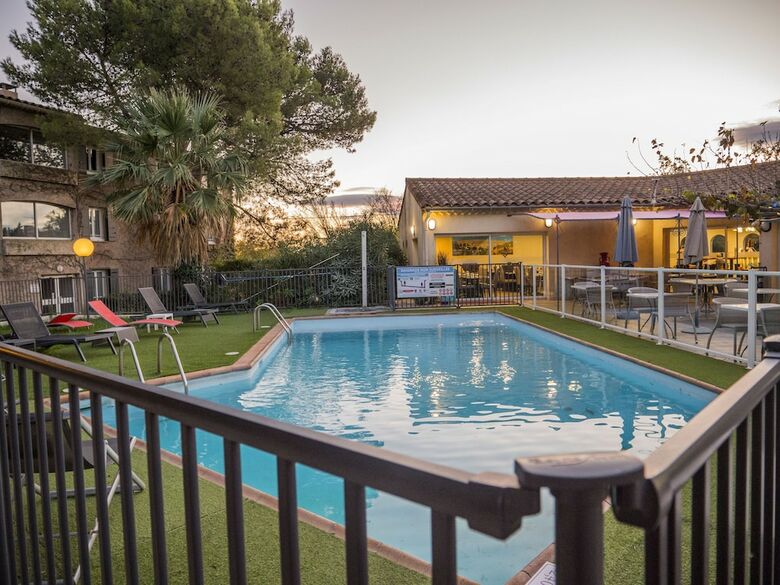 Hotel Best Western Uzes Pont Du Gard