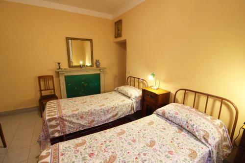 San Feliciano Apartment Sleeps 4