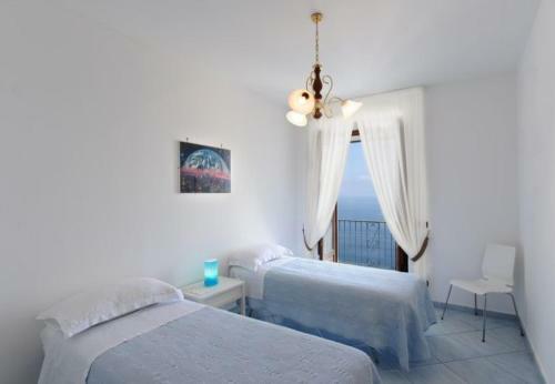 Praiano Apartment Sleeps 5 T721480