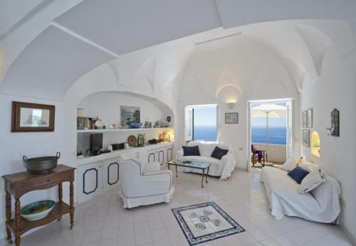 Praiano Villa Sleeps 6 T721533