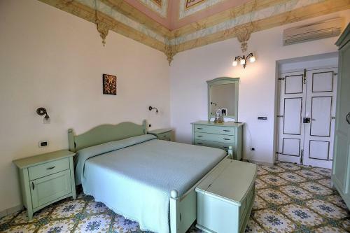 Praiano Villa Sleeps 6 Pool Air Con Wifi