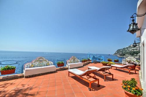 Praiano Villa Sleeps 14 Pool Air Con Wifi