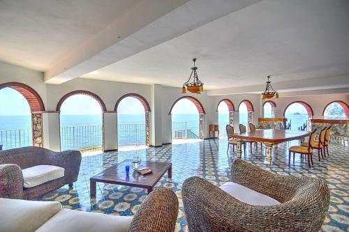 Praiano Villa Sleeps 14 Pool Air Con Wifi