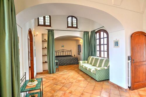 Praiano Villa Sleeps 8 Pool Air Con Wifi