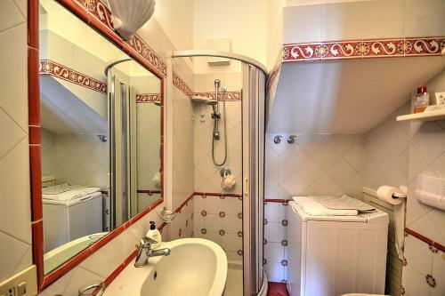 Praiano Villa Sleeps 5 Air Con Wifi