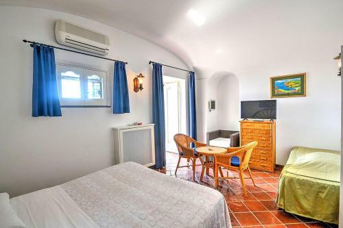 Praiano Villa Sleeps 5 Air Con Wifi