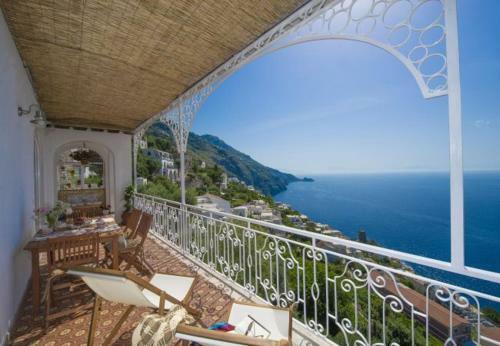 Praiano Apartment Sleeps 4 T721497