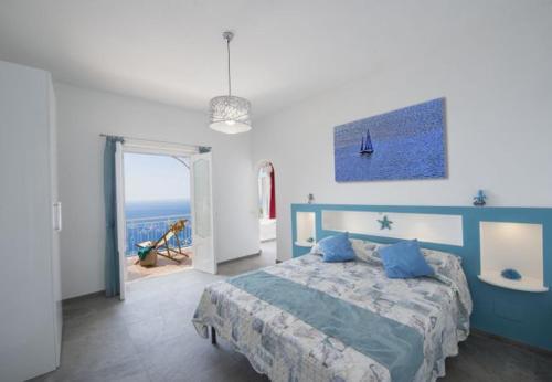 Praiano Apartment Sleeps 4 T721497
