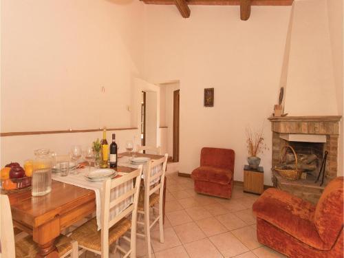 Holiday Apartment Via Delle Colline B