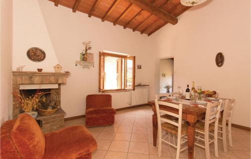 Holiday Apartment Via Delle Colline B
