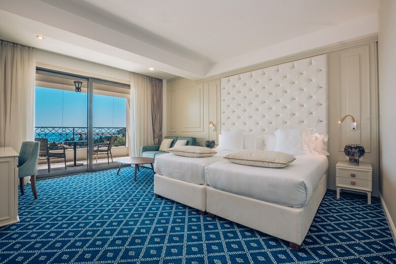 Hotel Iberostar Waves Slavija