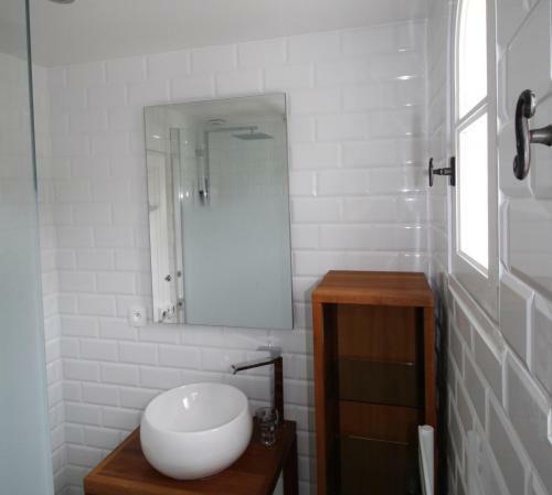 Agr�able Petite Maison Avec Jardin Clotur�