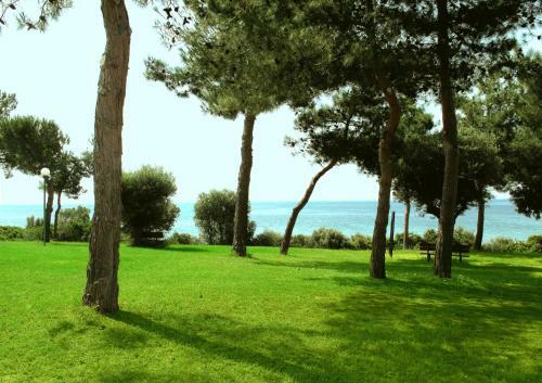 Hotel Trikorfo Beach