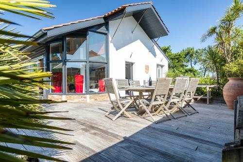 Villa Bahia � 2 Minutes Des Plages !!