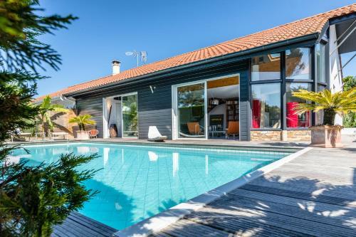 Villa Bahia � 2 Minutes Des Plages !!
