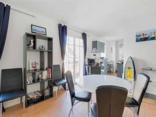 Apartment Appartement Calme Centre Ville 2