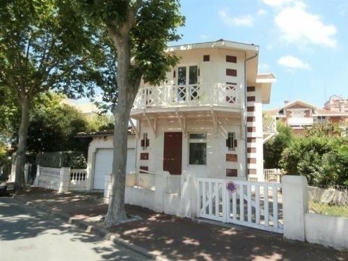 Apartment Studio Arcachon Pereire Avec Balcon Terrasse Exposition Sud