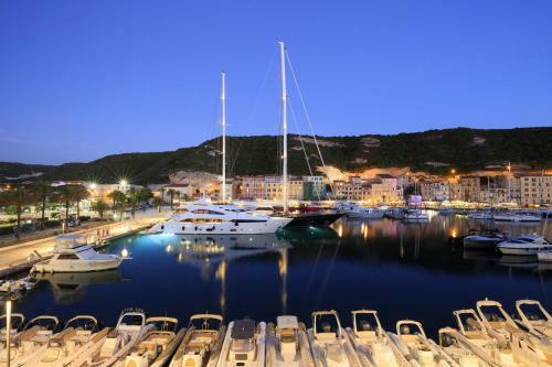 Hotel Centre Nautique